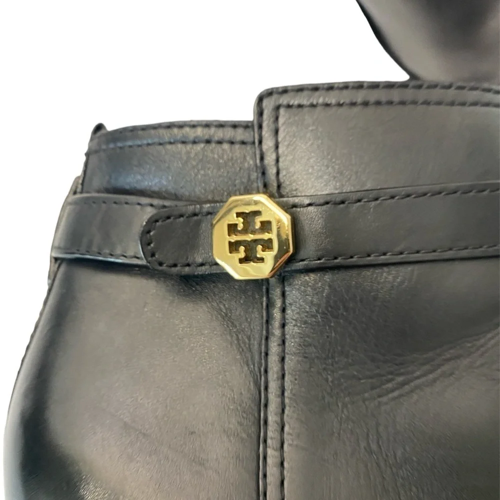 Tory Burch Black
Bristol Equestrian Calf
Leather Ankle Zip Bootie size 10M - Picture 8 of 14